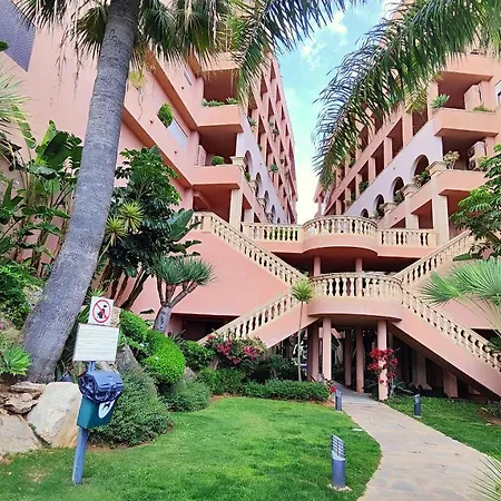 3 Bedrooms In Magna Huge Terrace Bbq 5 Min Puerto Banus! * Marbella